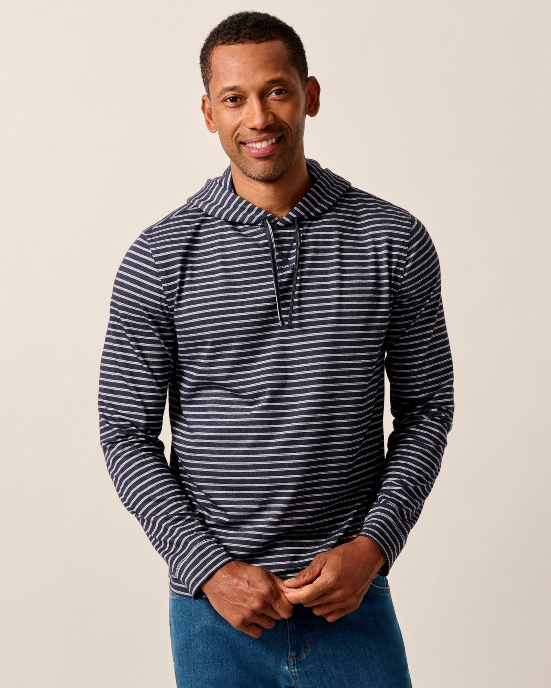 FA25_MENS_OF_WYCLIFF_JMHD100280_NAVY_012