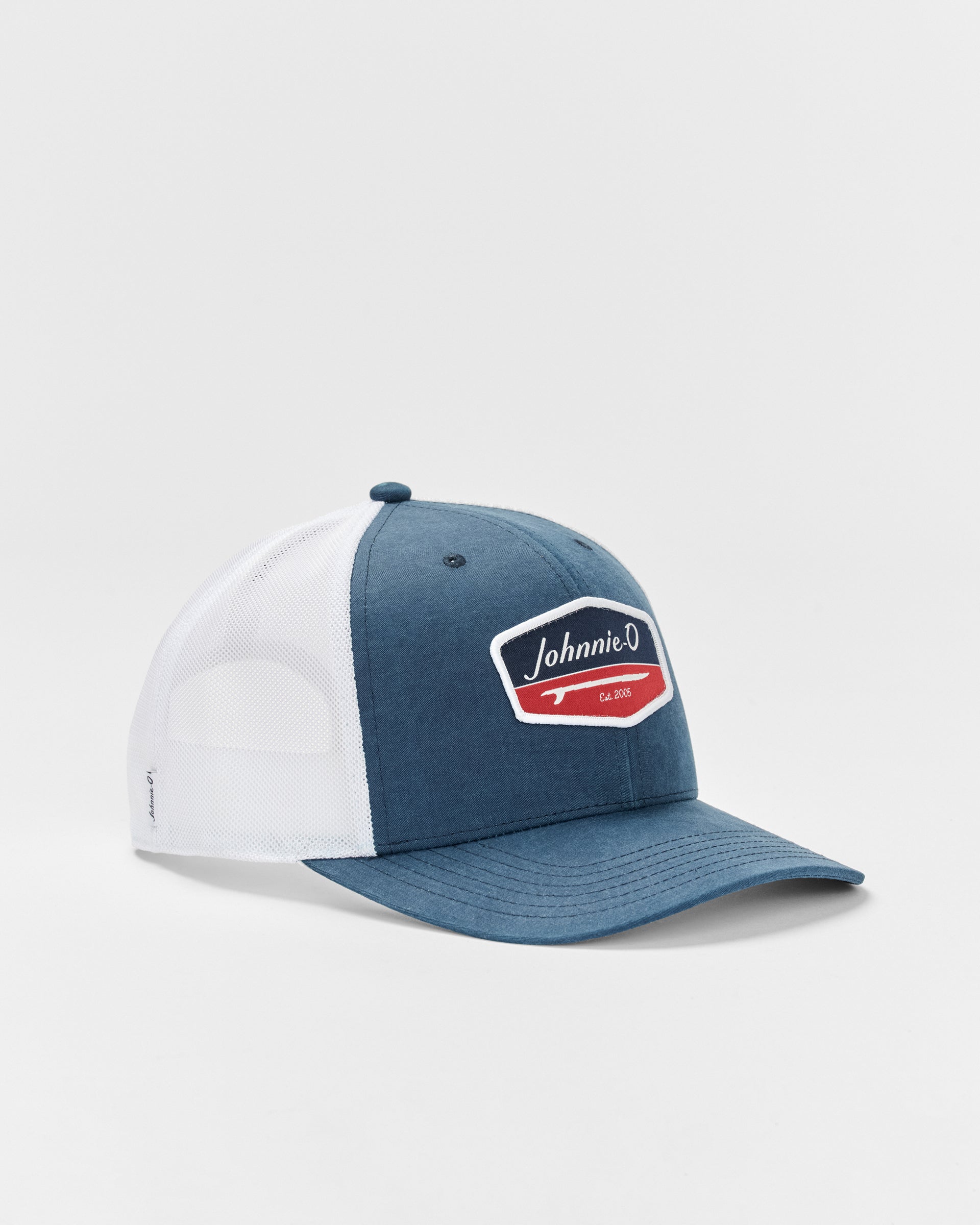 SP26_UNISEX_LUKETRUCKER_JUHT100800_NAVY_004